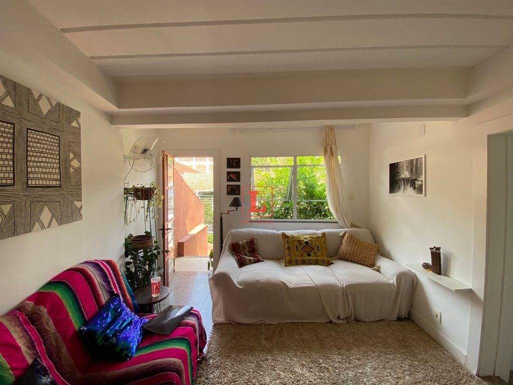 Imagens do imóveis Amplo Apartamento Duplex de 2 Quartos com Varanda e Infraestrutura Santa Teresa