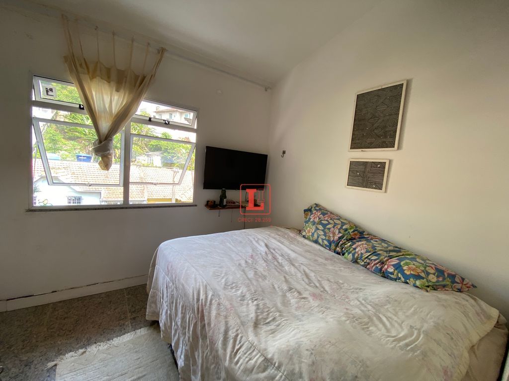 Imagens do imóveis Amplo Apartamento Duplex de 2 Quartos com Varanda e Infraestrutura Santa Teresa