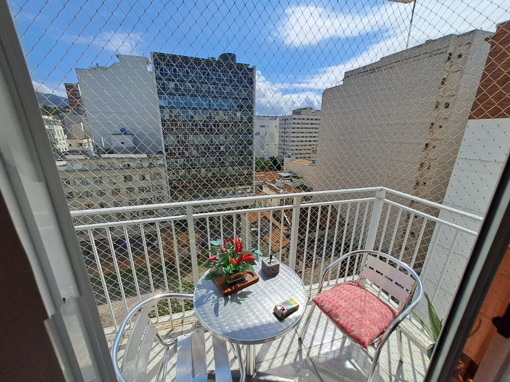 Imagens do imóveis Apartamento Dois Quartos no Condomínio Cores da Lapa