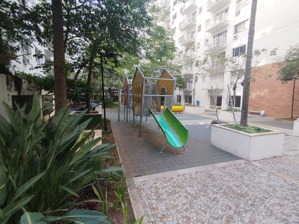 Imagens do imóveis Apartamento Dois Quartos no Condomínio Cores da Lapa