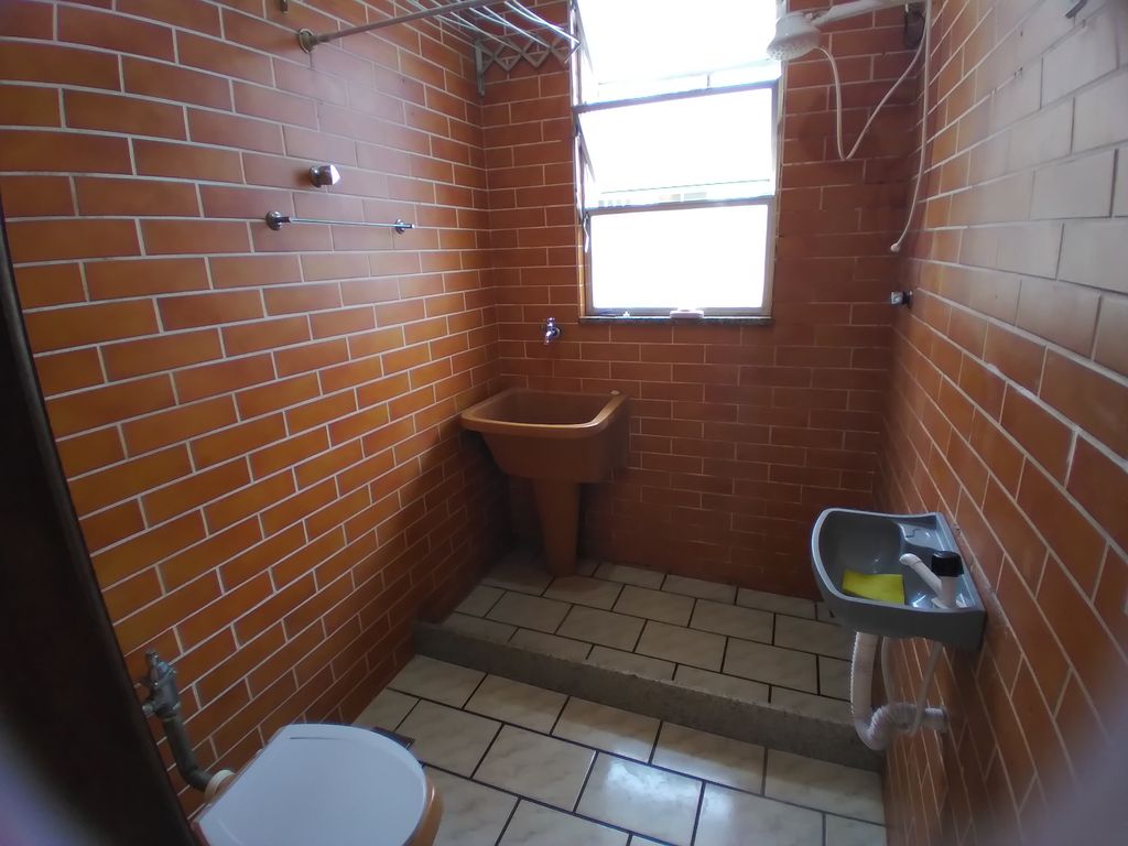 Imagens do imóveis Apartamento à Venda com 2 quartos, 1 banheiro e 70m² por R$ 350.000