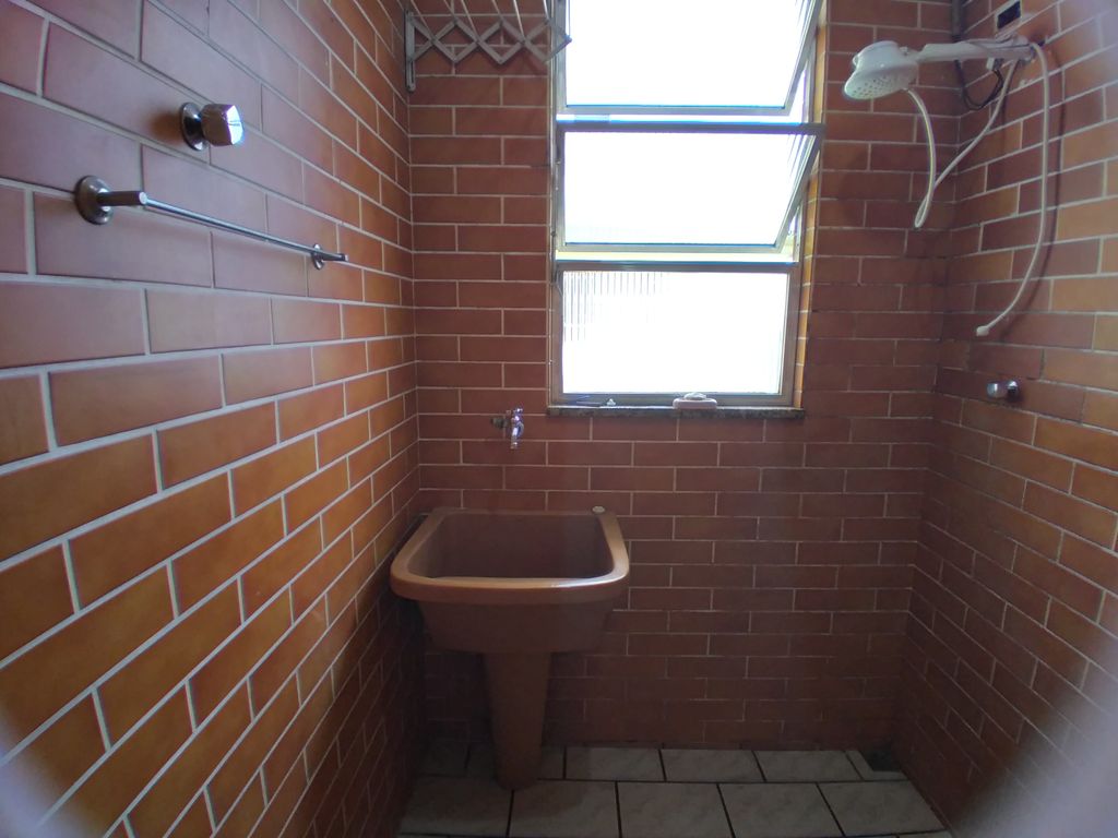 Imagens do imóveis Apartamento à Venda com 2 quartos, 1 banheiro e 70m² por R$ 350.000