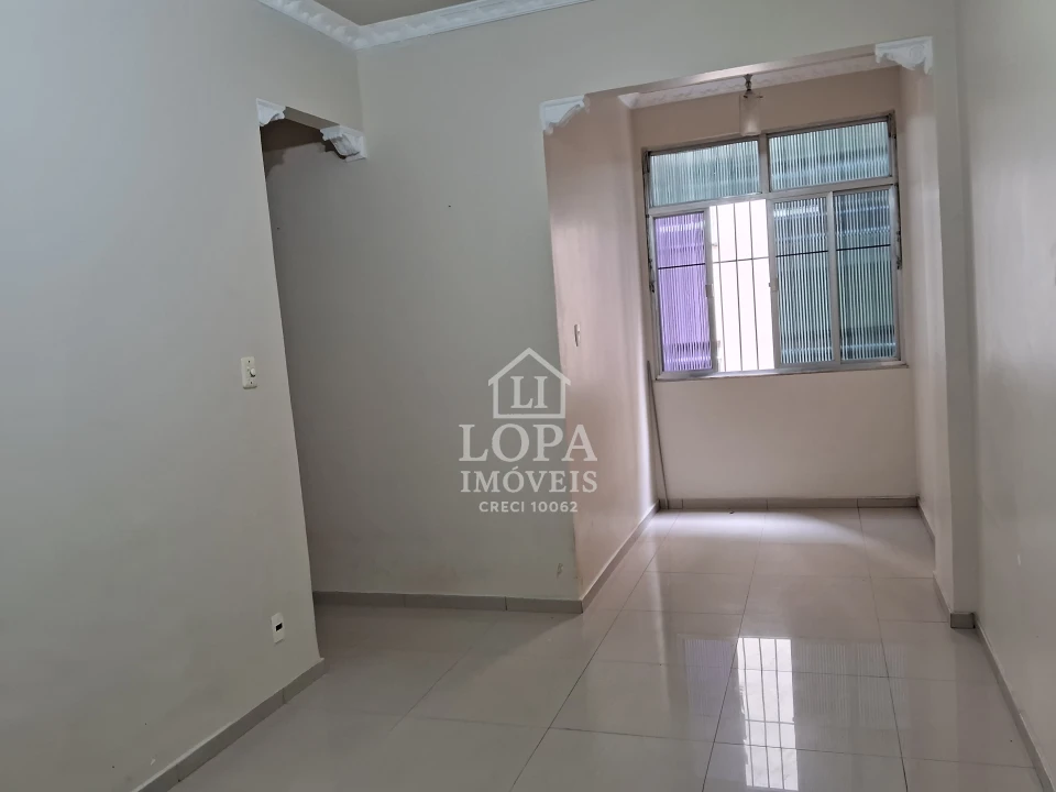 Imagens do imóveis Apartmapartamento Sala Dois Quartos No Bairro de Fatima Rj