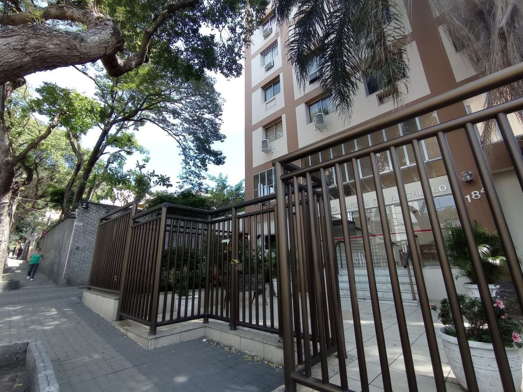 Imagens do imóveis Apartamento quarto e sala no Bairro Riachuelo zona norte do Rio de Janeiro