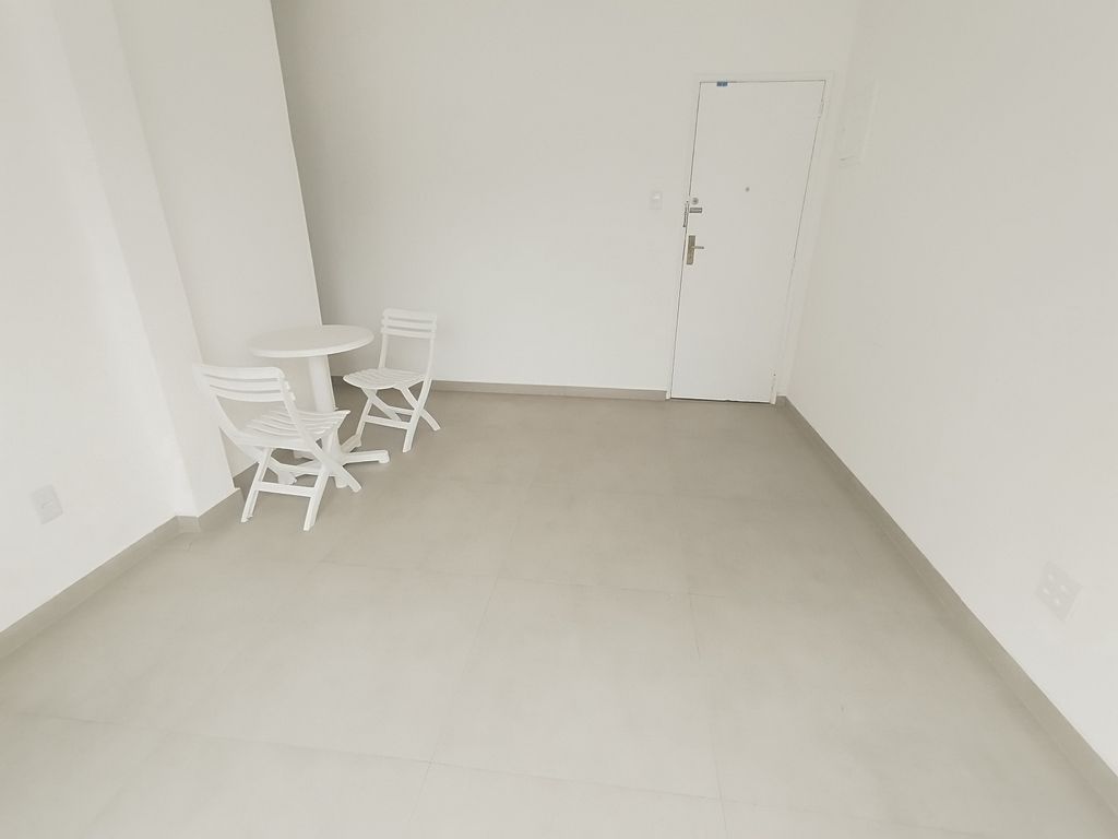 Imagens do imóveis Apartamento de Sala Um Quartos Varanda São Cristóvão para venda Rio de Janeiro
