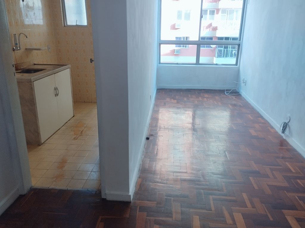 Imagens do imóveis Apartamento de Sala um quarto área e garagem para venda no centro Rio de Janeiro