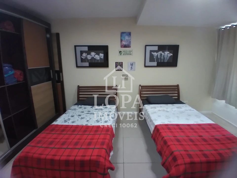 Imagens do imóveis Um apartamento dividido em dois, à venda em Copacabana com cento e vinte metros por  um milhão e quarenta mil reais