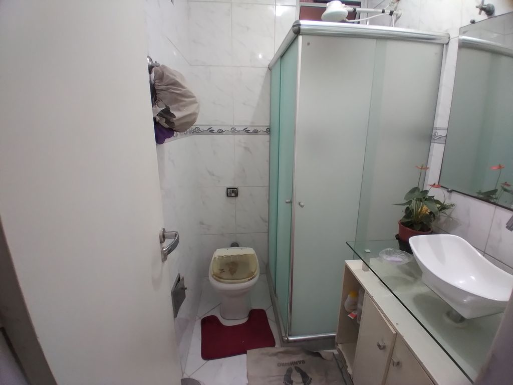 Imagens do imóveis Apartamento à Venda com 2 quartos, 1 banheiro e 71m² por R$ 400.000
