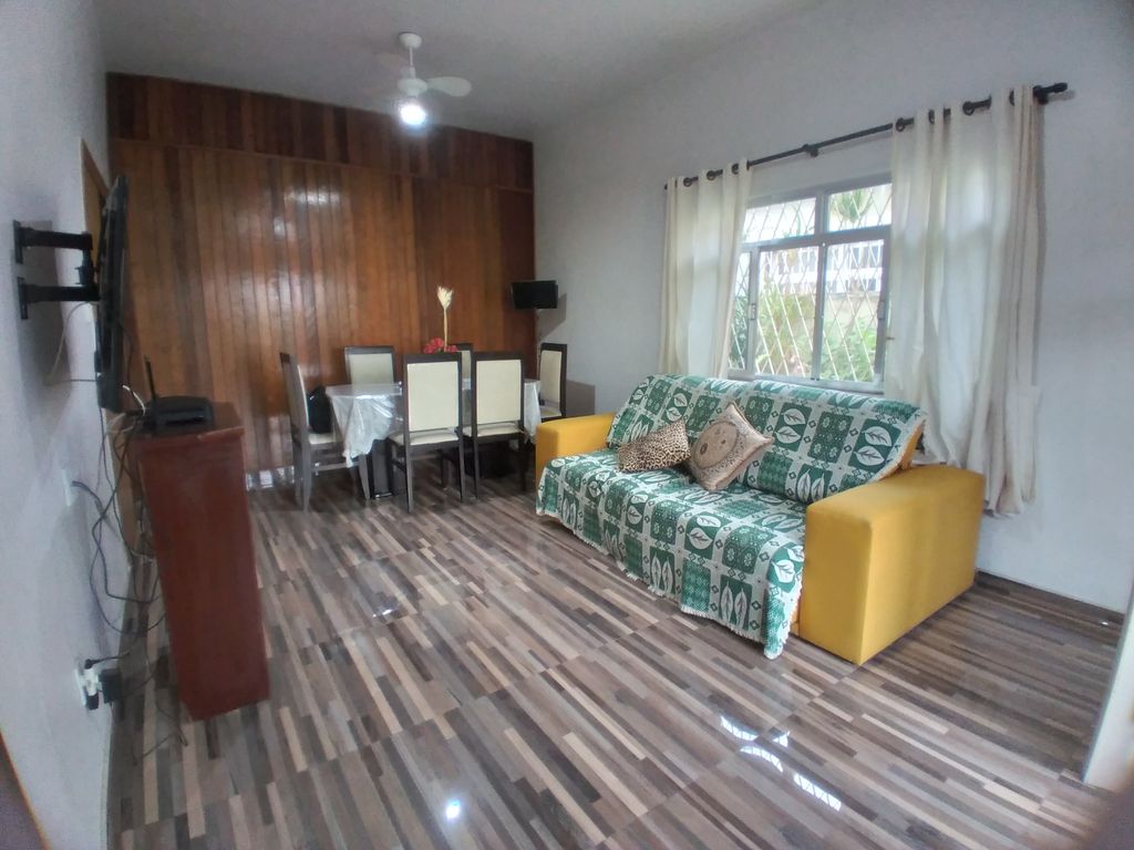 Imagens do imóveis Casa com 3 quartos, garagem com espaço para 3 carros e churrasqueira 100 m²