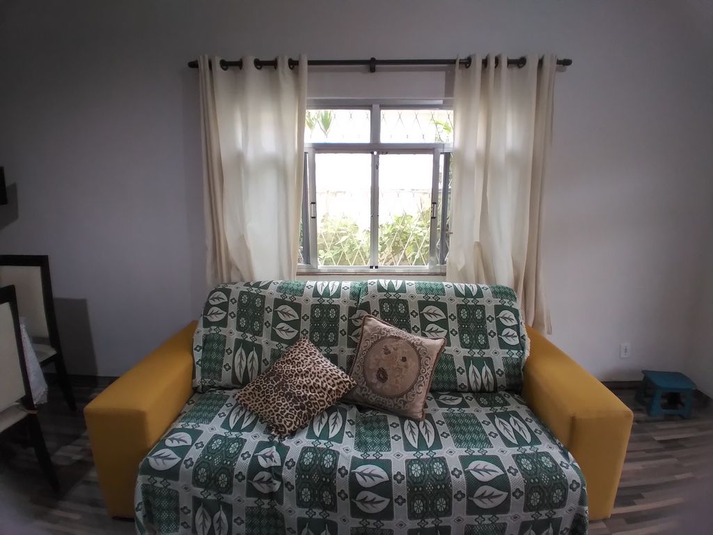 Imagens do imóveis Casa com 3 quartos, garagem com espaço para 3 carros e churrasqueira 100 m²