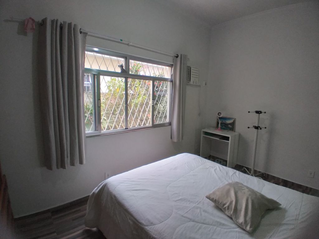 Imagens do imóveis Casa com 3 quartos, garagem com espaço para 3 carros e churrasqueira 100 m²