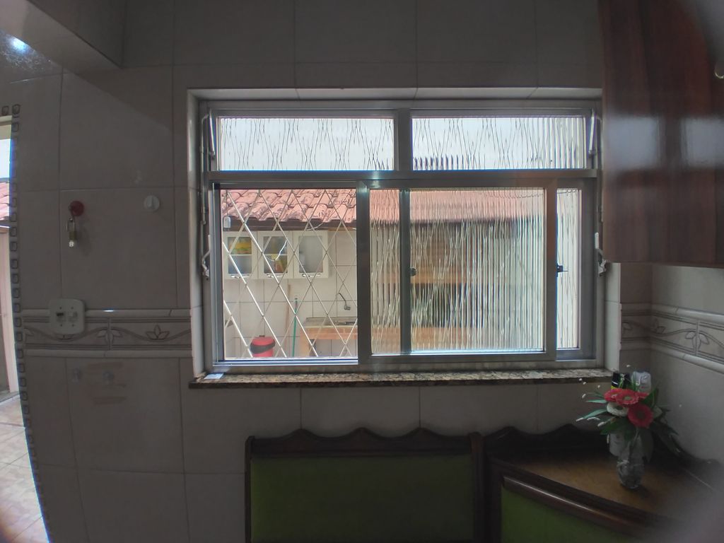 Imagens do imóveis Casa com 3 quartos, garagem com espaço para 3 carros e churrasqueira 100 m²