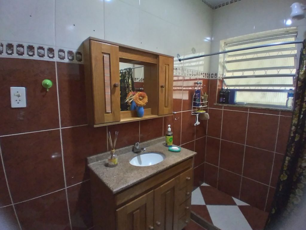 Imagens do imóveis Casa com 3 quartos, garagem com espaço para 3 carros e churrasqueira 100 m²