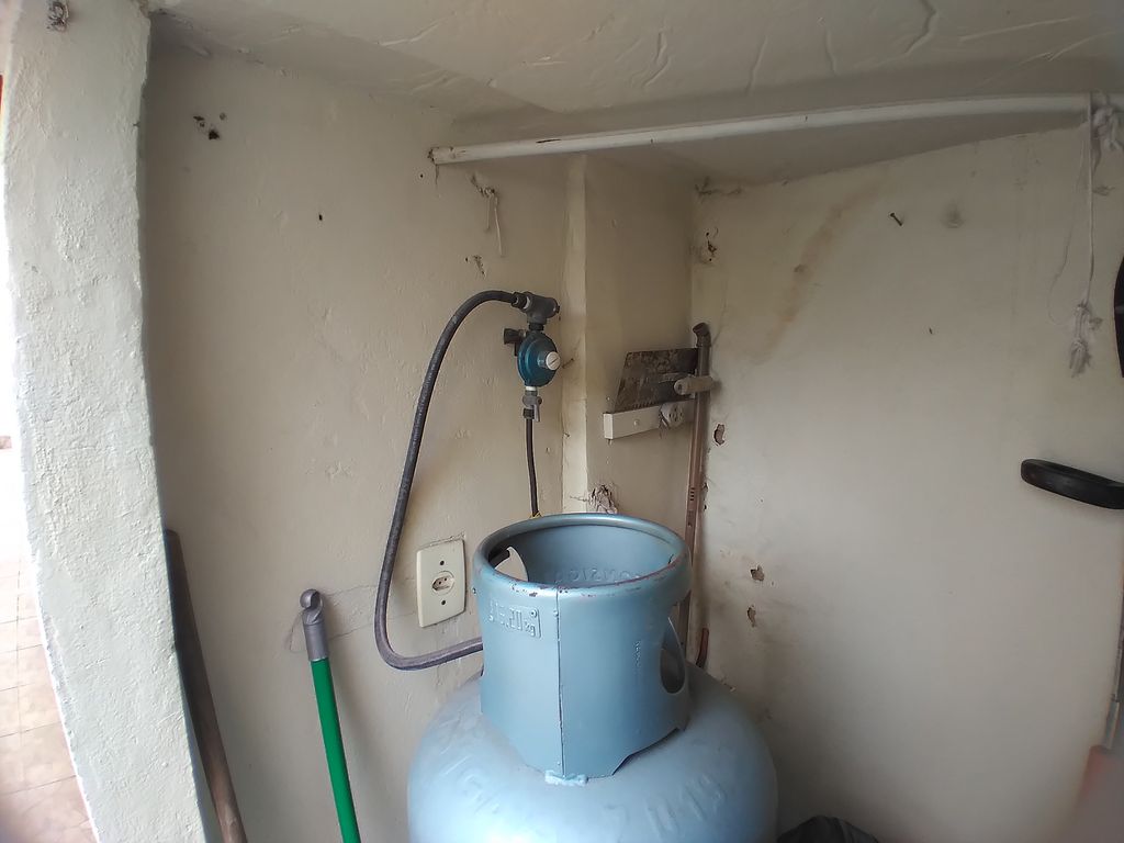 Imagens do imóveis Casa com 3 quartos, garagem com espaço para 3 carros e churrasqueira 100 m²