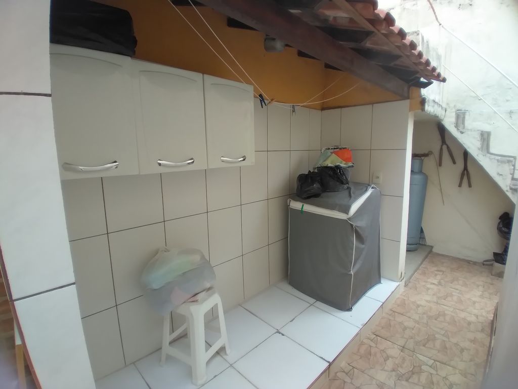 Imagens do imóveis Casa com 3 quartos, garagem com espaço para 3 carros e churrasqueira 100 m²