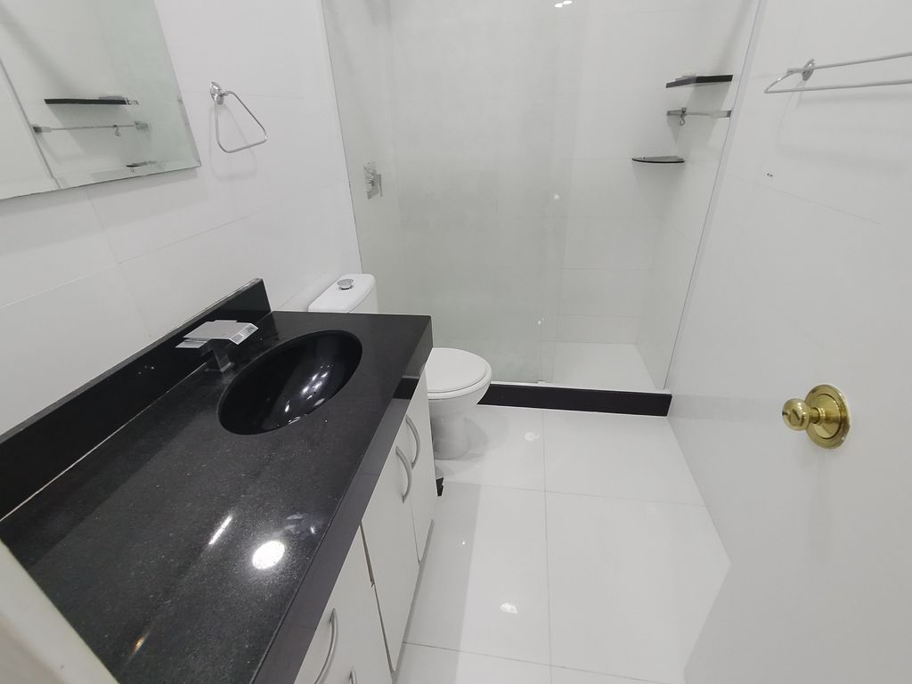 Imagens do imóveis Apartamento de dois quartos, sala cozinha, Copacabana para venda Rio de Janeiro