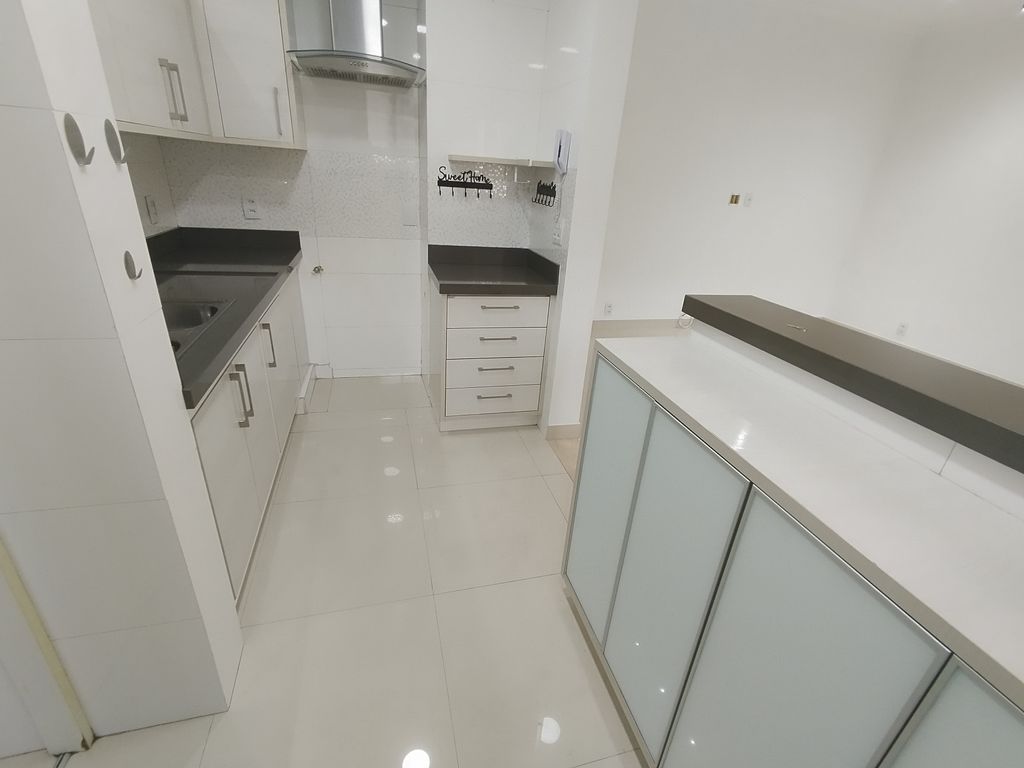 Imagens do imóveis Apartamento de dois quartos, sala cozinha, Copacabana para venda Rio de Janeiro