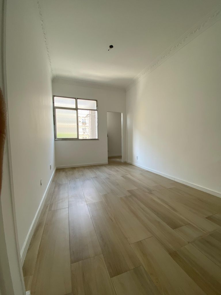 Imagens do imóveis Apartamento Sala e Quarto com Dependência completa no Flamengo