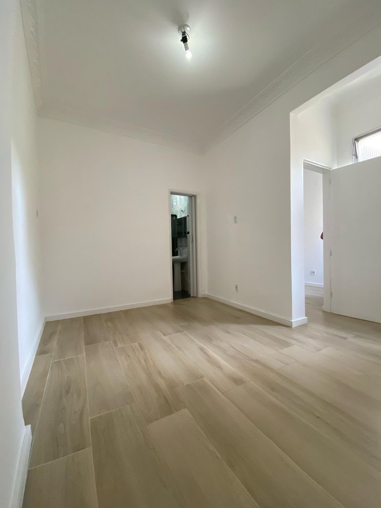 Imagens do imóveis Apartamento Sala e Quarto com Dependência completa no Flamengo
