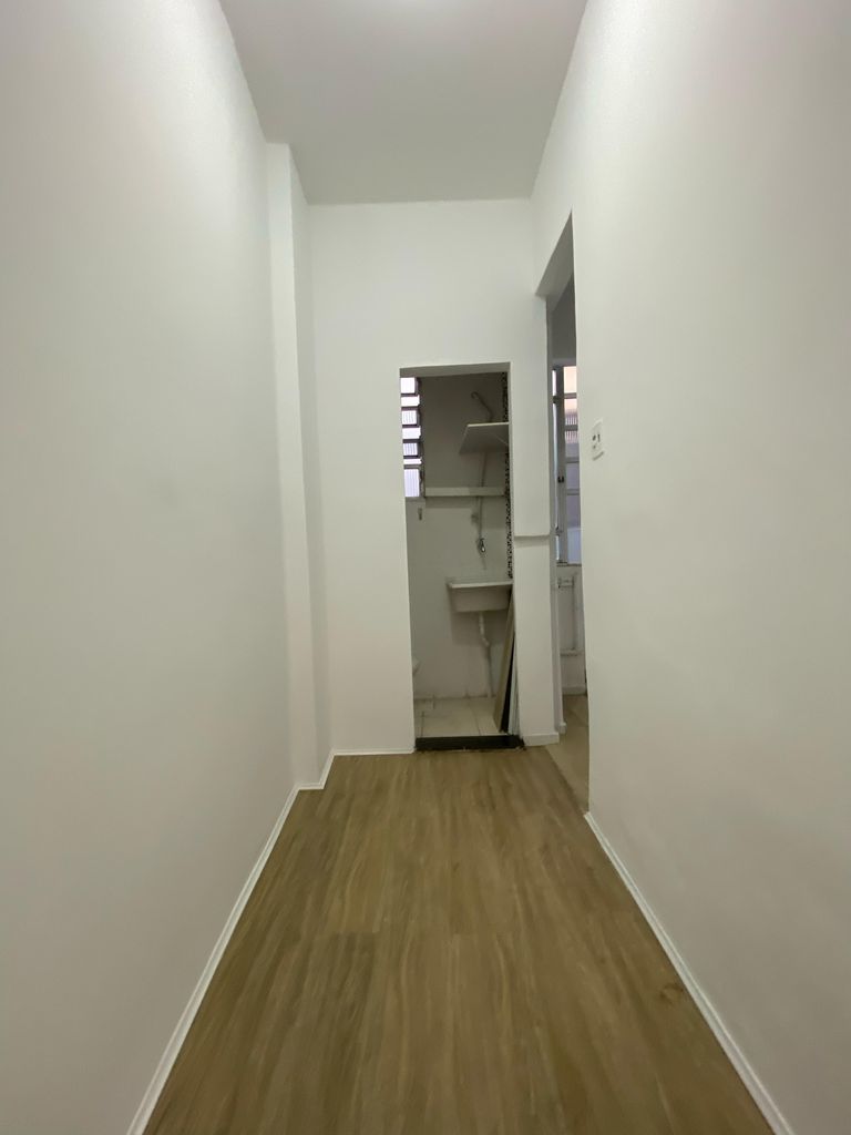 Imagens do imóveis Apartamento Sala e Quarto com Dependência completa no Flamengo
