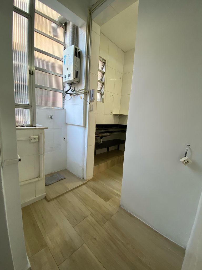 Imagens do imóveis Apartamento Sala e Quarto com Dependência completa no Flamengo