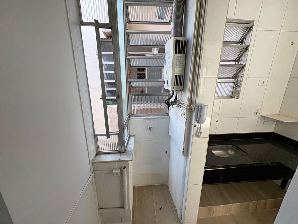 Imagens do imóveis Apartamento Sala e Quarto com Dependência completa no Flamengo