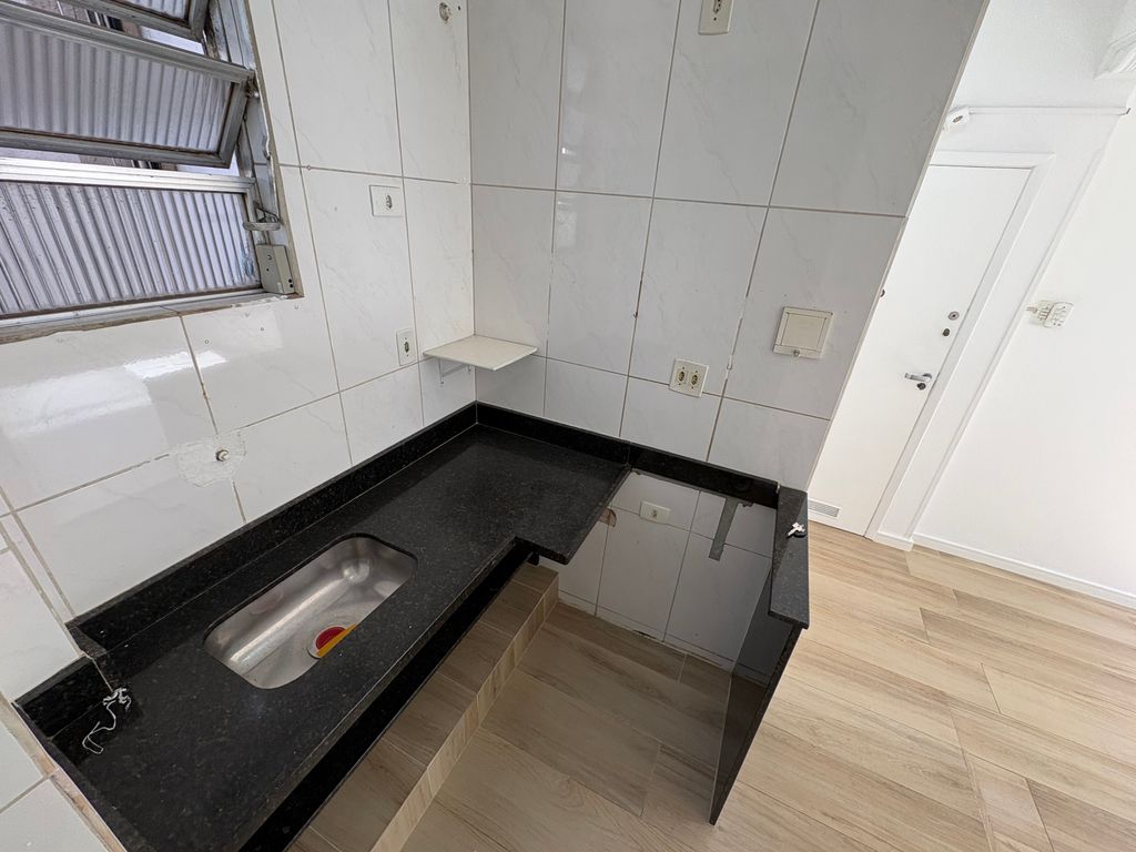 Imagens do imóveis Apartamento Sala e Quarto com Dependência completa no Flamengo