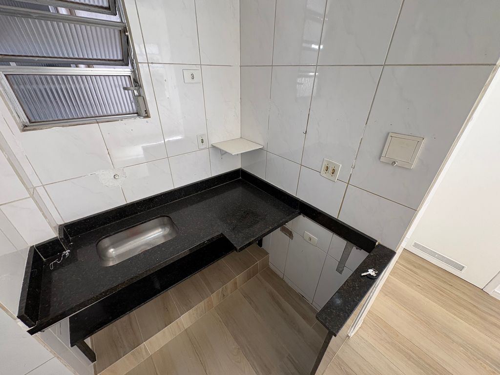Imagens do imóveis Apartamento Sala e Quarto com Dependência completa no Flamengo