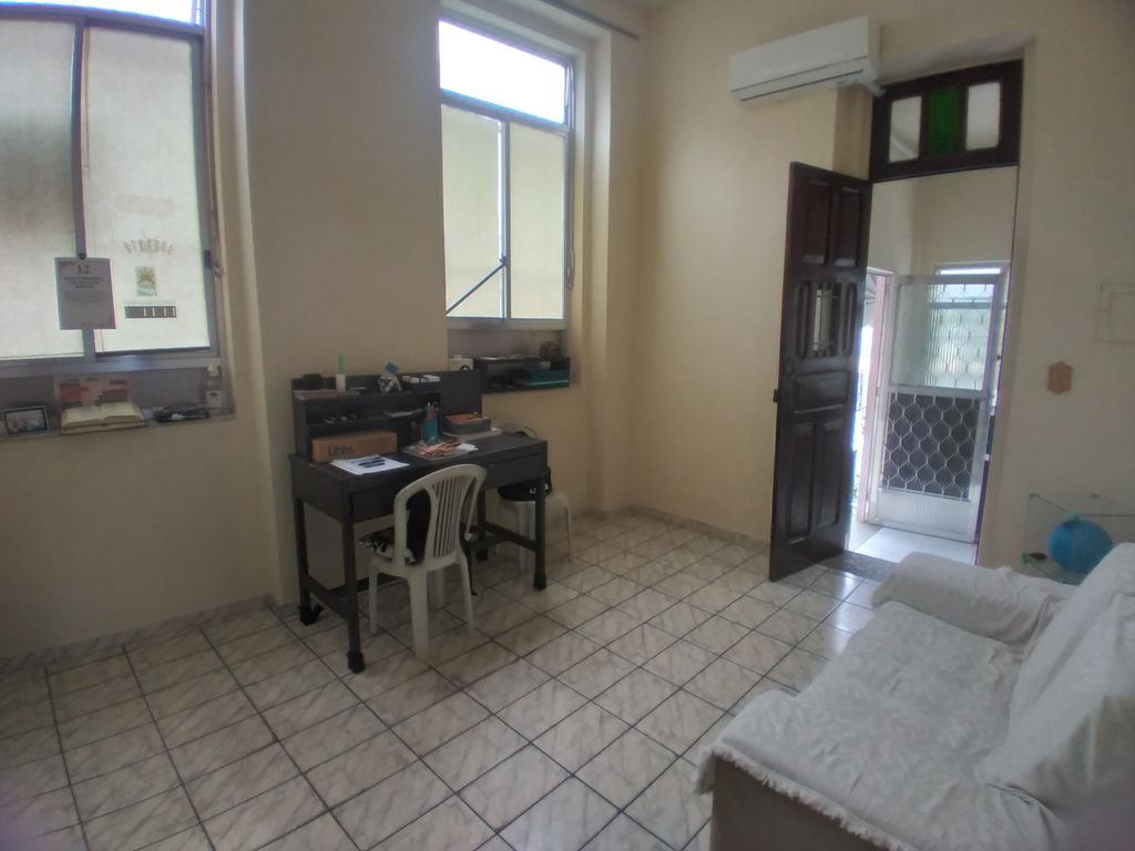 Imagens do imóveis Casa à Venda com 4 quartos, 2 banheiros 140m² por R$ 400.000