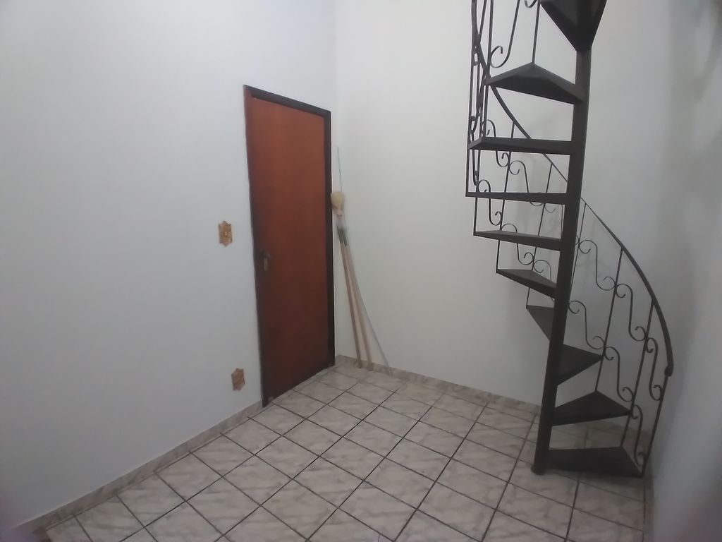 Imagens do imóveis Casa à Venda com 4 quartos, 2 banheiros 140m² por R$ 400.000