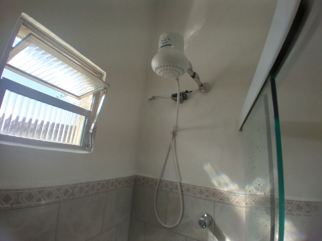 Imagens do imóveis Casa à Venda com 4 quartos, 2 banheiros 140m² por R$ 400.000