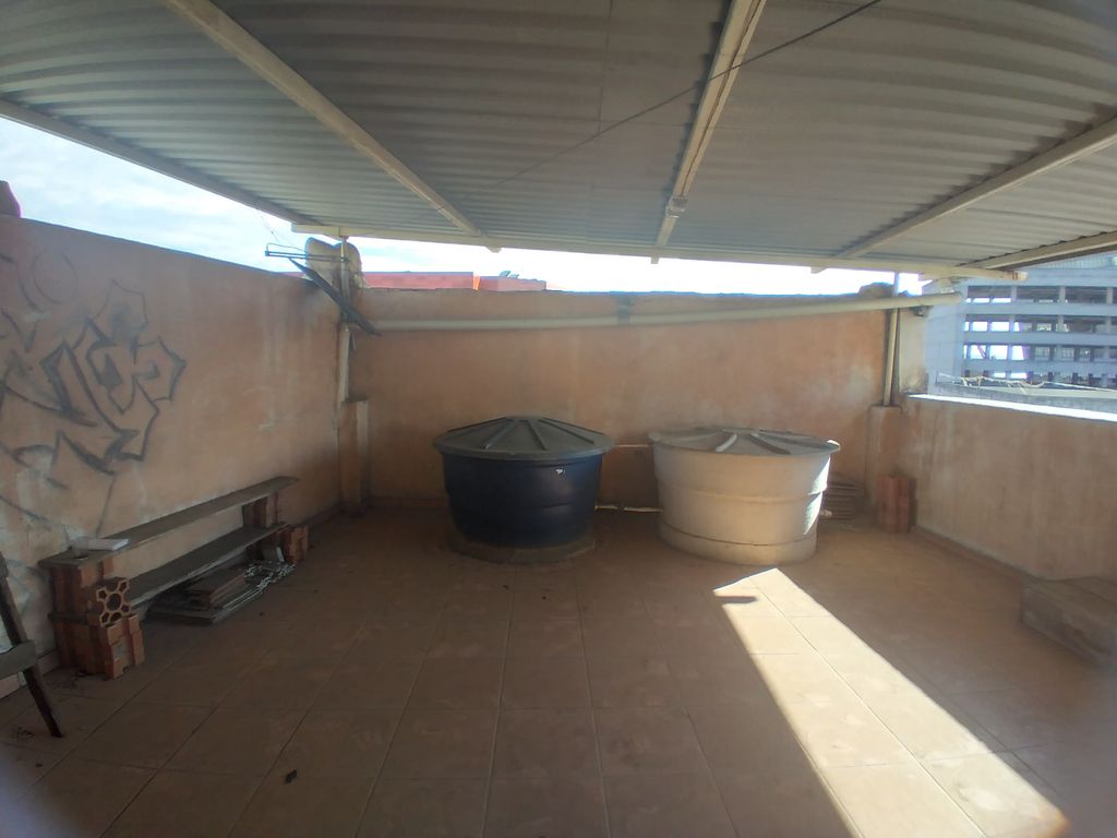 Imagens do imóveis Casa à Venda com 4 quartos, 2 banheiros 140m² por R$ 400.000