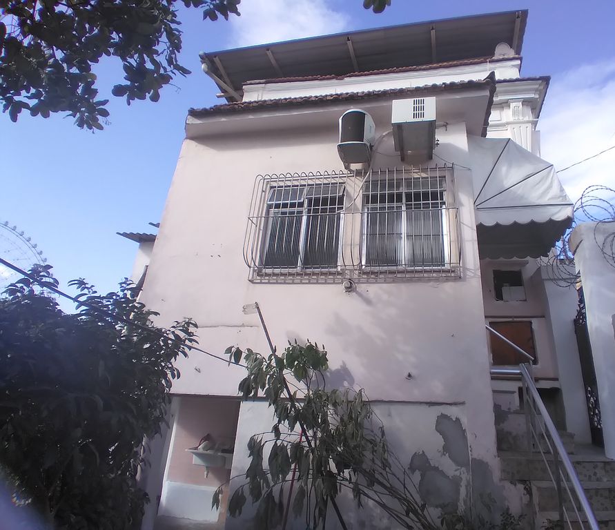 Imagens do imóveis Casa à Venda com 4 quartos, 2 banheiros 140m² por R$ 400.000