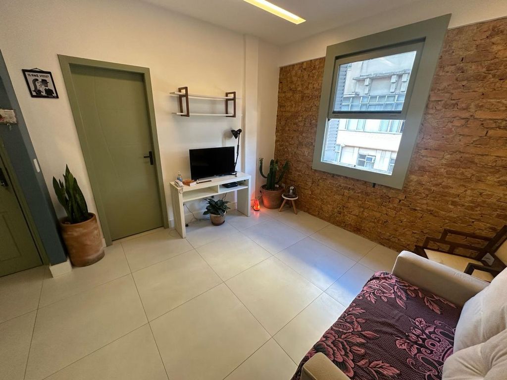 Imagens do imóveis Apartamento Reformado e Moderno 2 Quartos no Centro do Rio