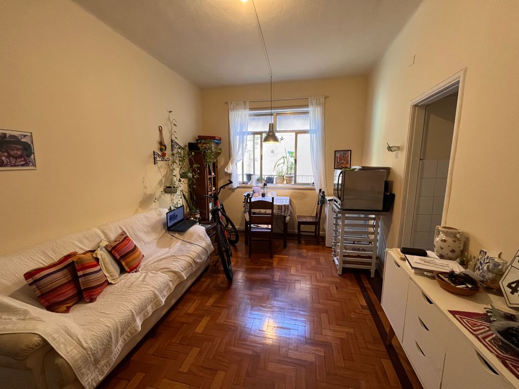 Imagens do imóveis Apartamento  2 quartos+varandinha com 76m² na Rua Monte Alegre Santa Teresa