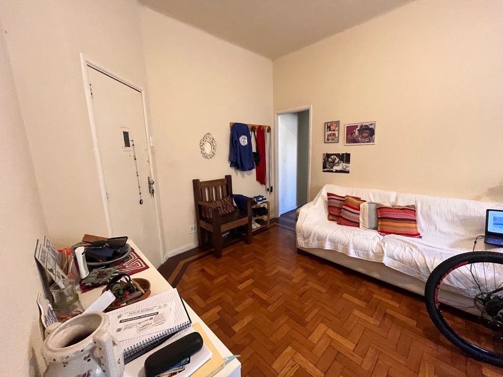 Imagens do imóveis Apartamento  2 quartos+varandinha com 76m² na Rua Monte Alegre Santa Teresa