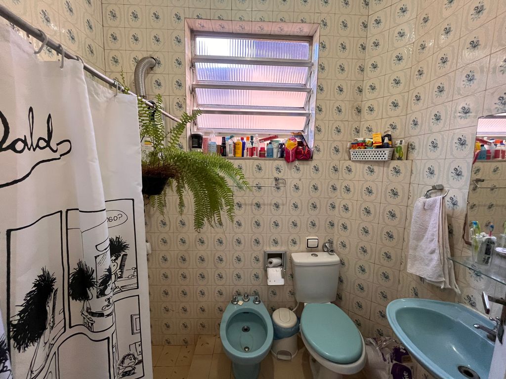 Imagens do imóveis Apartamento  2 quartos+varandinha com 76m² na Rua Monte Alegre Santa Teresa
