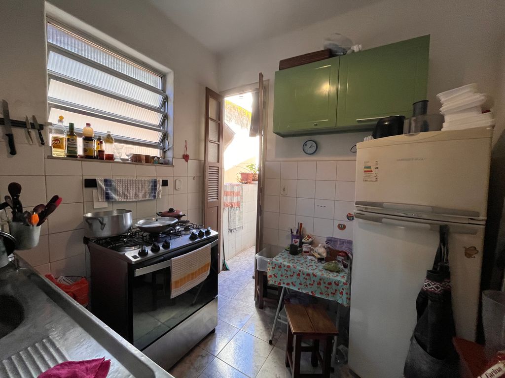 Imagens do imóveis Apartamento  2 quartos+varandinha com 76m² na Rua Monte Alegre Santa Teresa