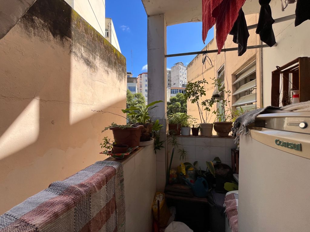 Imagens do imóveis Apartamento  2 quartos+varandinha com 76m² na Rua Monte Alegre Santa Teresa