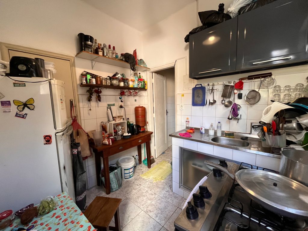 Imagens do imóveis Apartamento  2 quartos+varandinha com 76m² na Rua Monte Alegre Santa Teresa