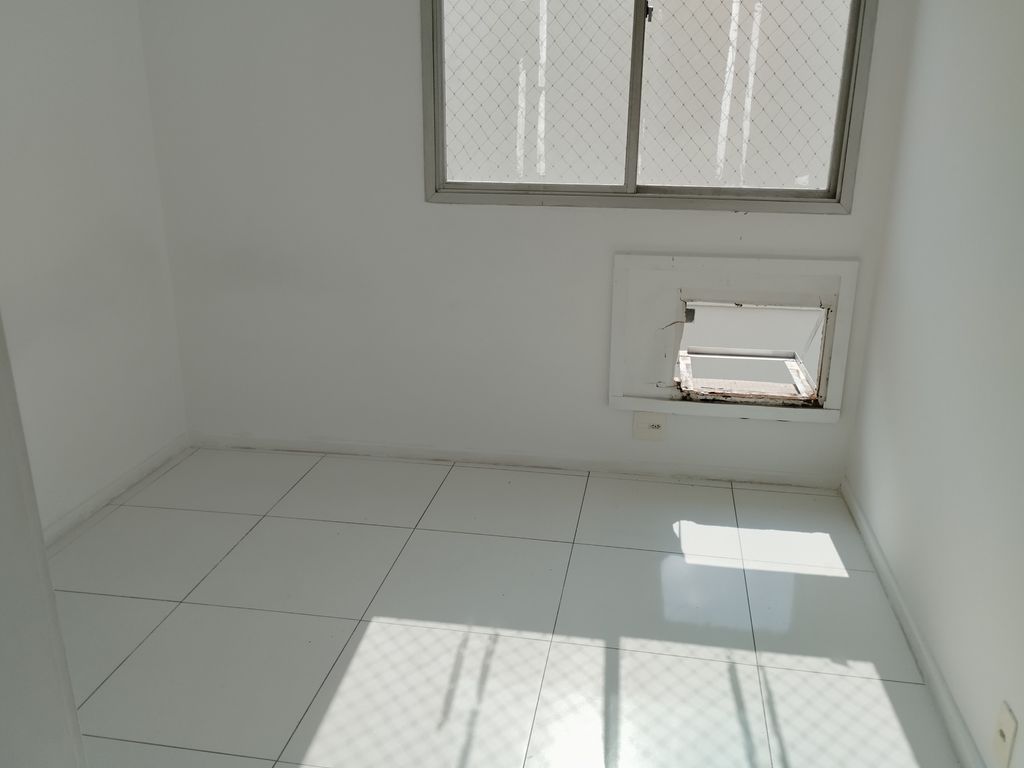 Imagens do imóveis Apartamento de Sala Dois Quartos dependência  Praça da Bandeira Rio de Janeiro