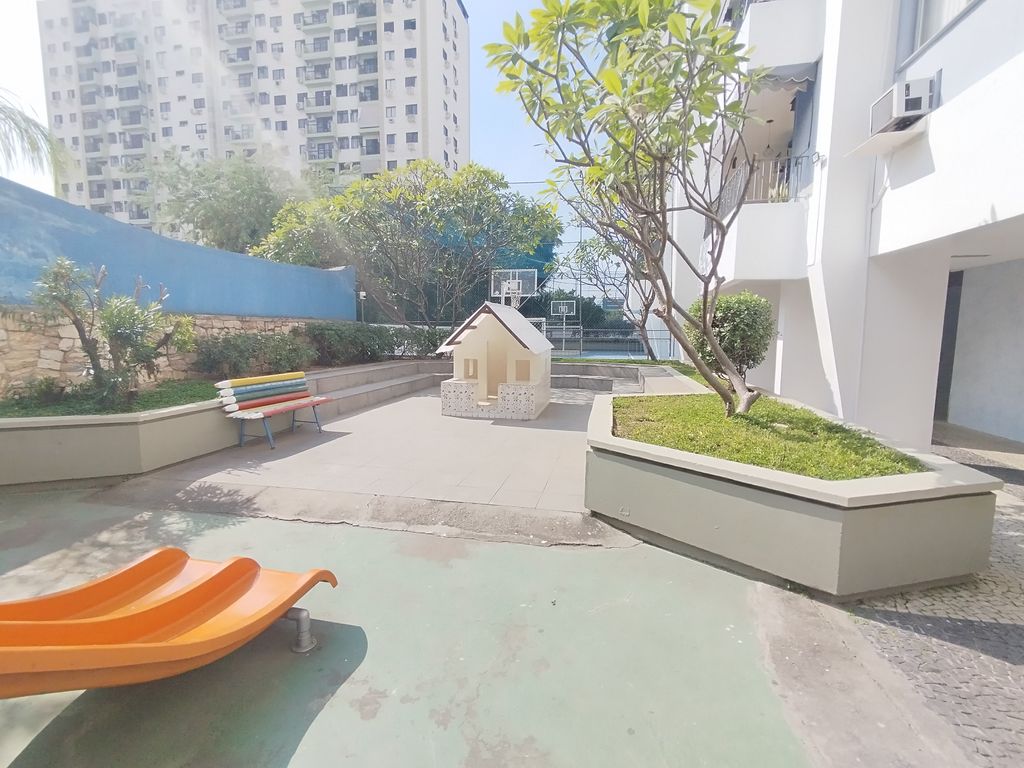 Imagens do imóveis Apartamento de Sala Dois Quartos dependência  Praça da Bandeira Rio de Janeiro