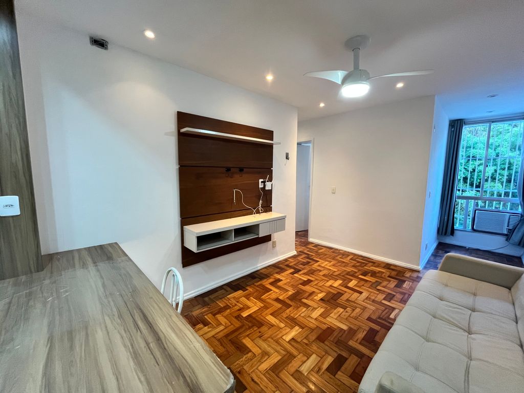 Imagens do imóveis Apartamento Quarto e Sala Totalmente Reformado na Rua Riachuelo Centro RJ