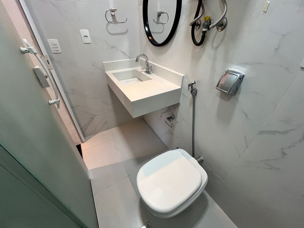 Imagens do imóveis Apartamento Quarto e Sala Totalmente Reformado na Rua Riachuelo Centro RJ