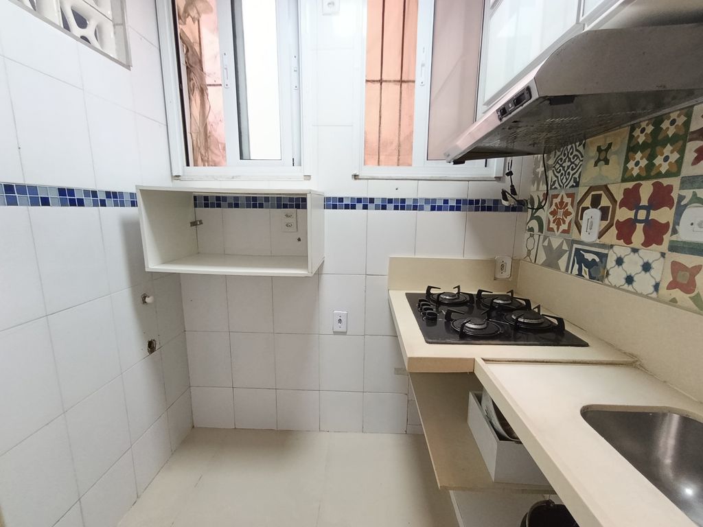 Imagens do imóveis Apartamento tipo Sala e Quarto para venda em Bairro de Fátima, Rio de Janeiro