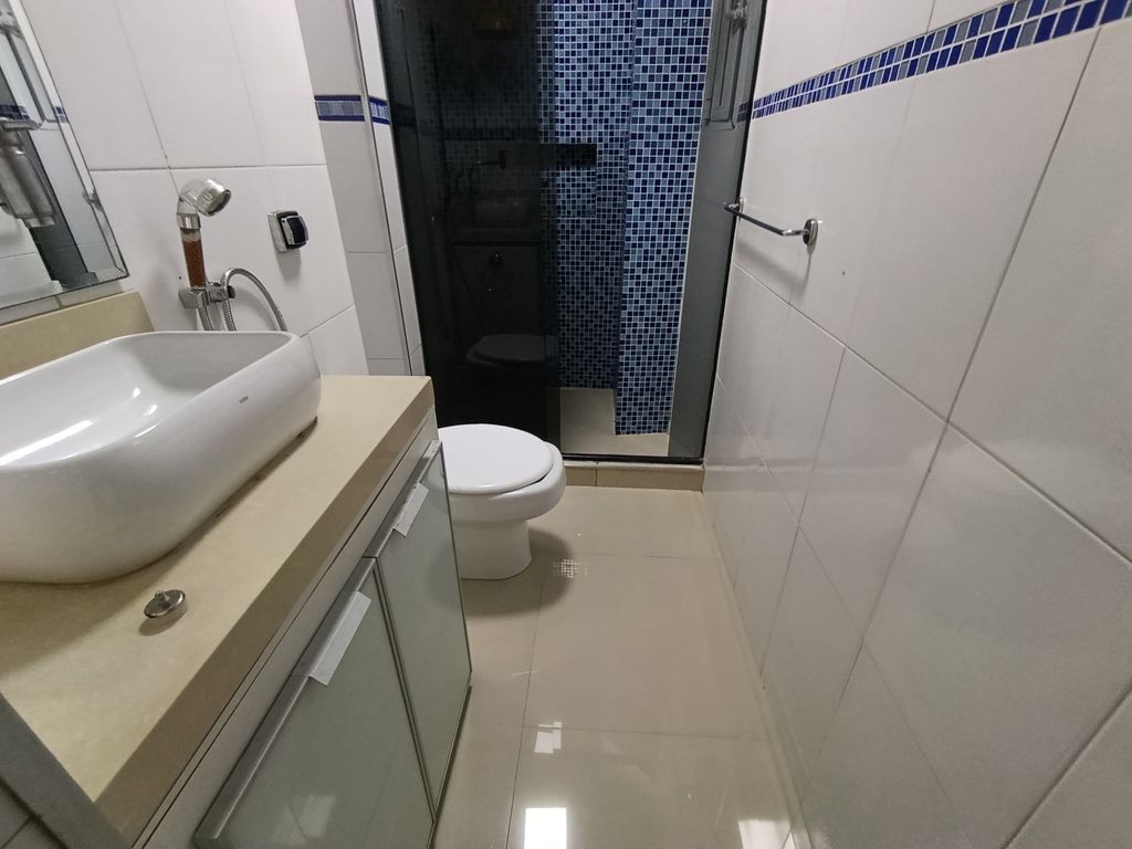 Imagens do imóveis Apartamento tipo Sala e Quarto para venda em Bairro de Fátima, Rio de Janeiro