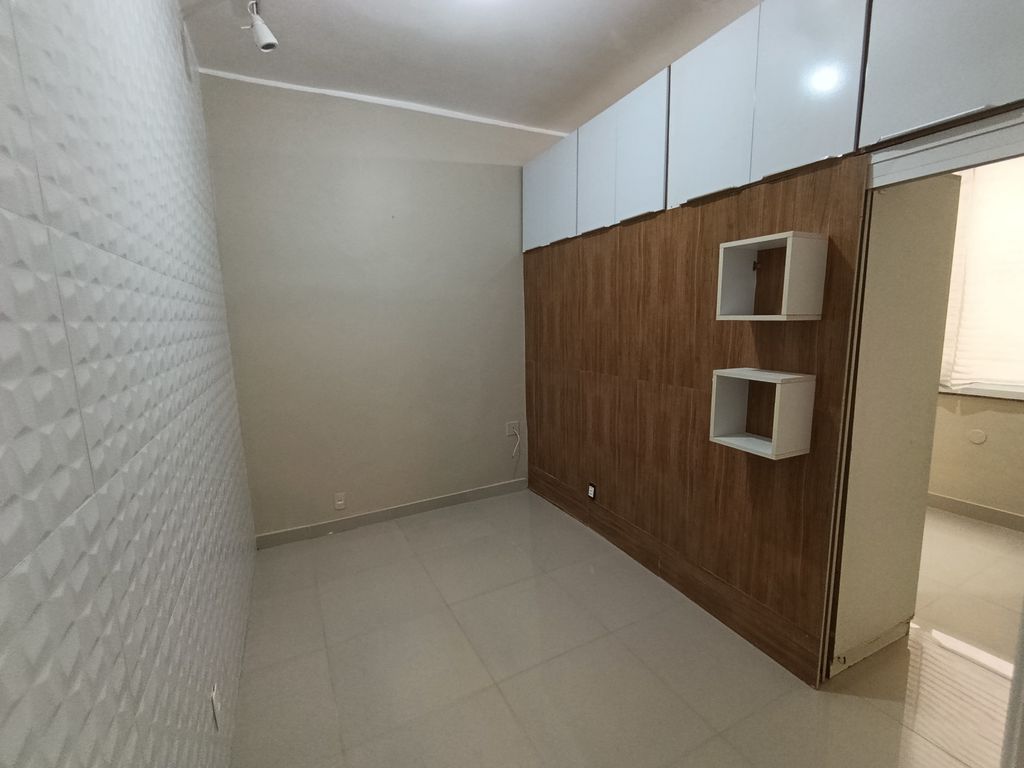 Imagens do imóveis Apartamento tipo Sala e Quarto para venda em Bairro de Fátima, Rio de Janeiro