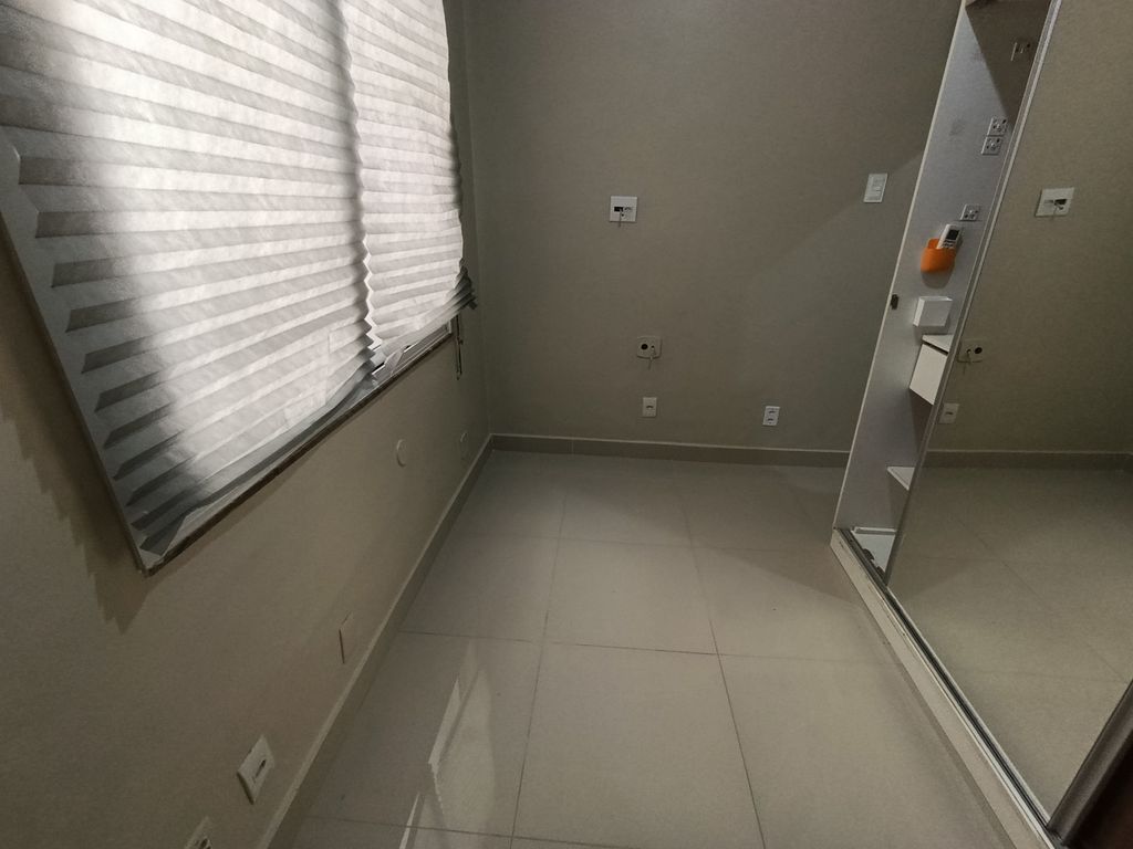 Imagens do imóveis Apartamento tipo Sala e Quarto para venda em Bairro de Fátima, Rio de Janeiro