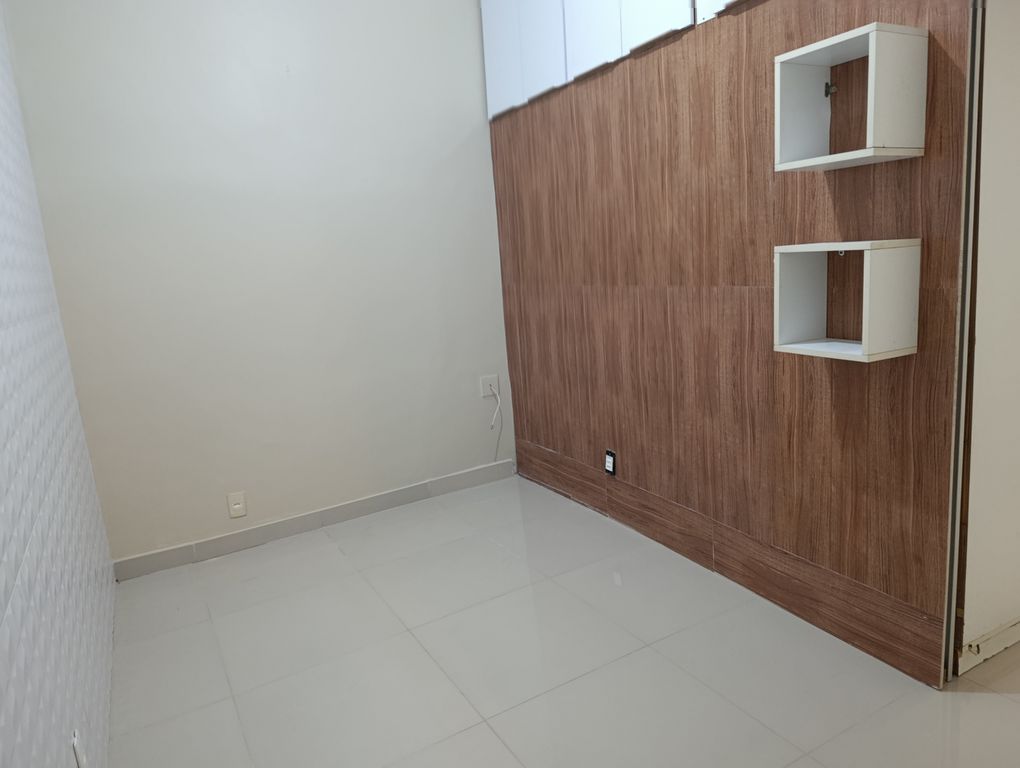 Imagens do imóveis Apartamento tipo Sala e Quarto para venda em Bairro de Fátima, Rio de Janeiro