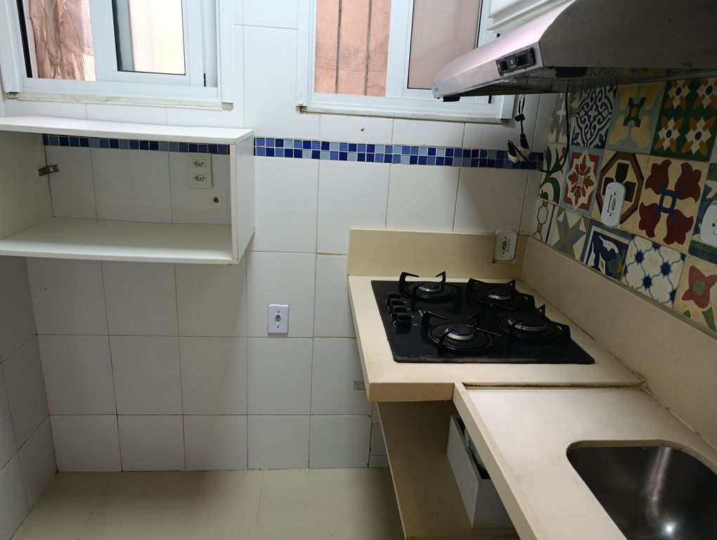 Imagens do imóveis Apartamento tipo Sala e Quarto para venda em Bairro de Fátima, Rio de Janeiro